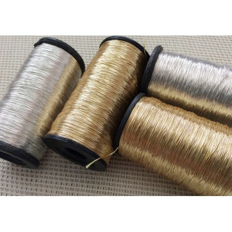 2 Bobines de fil doré et argenté