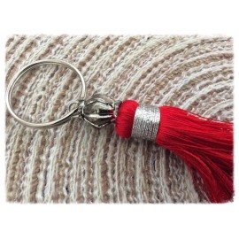 Pompon breloque en Soie de couleur rouge 2