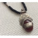 Collier touareg avec agate rouge Collier touareg avec agate rouge
