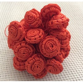 Perles fleurs en fil de soie orange
