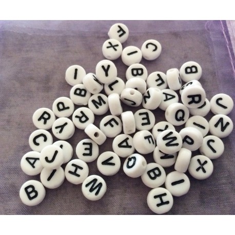 Perles alphabet version noires et blanches