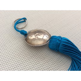 Porte clés pompon et sa perle ronde