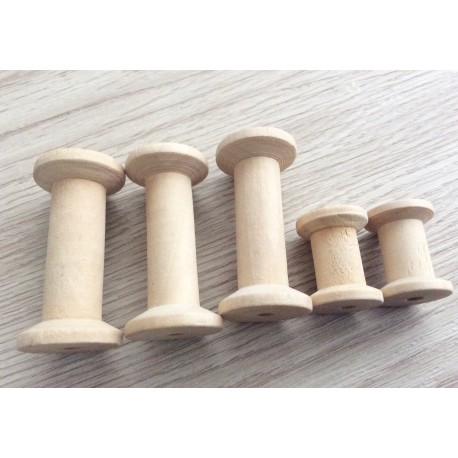 5 bobines en bois brut