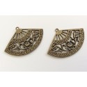 Paire de breloques éventails bronzes