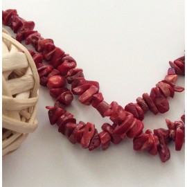Perles chips rouges vendues en enfilade 2