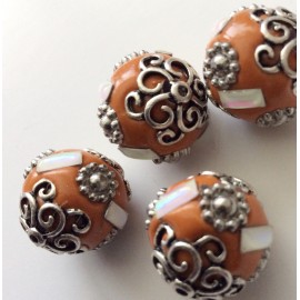 Perles indonésiennes oranges 2