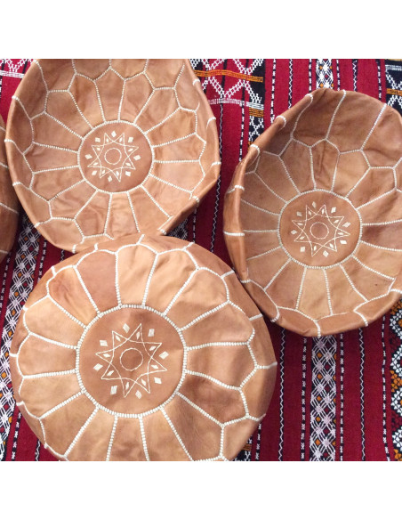Poufs traditionnel en cuir