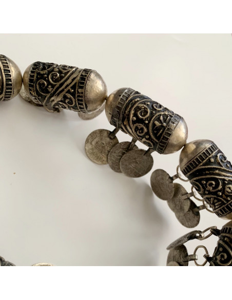 Perle en métal à breloques