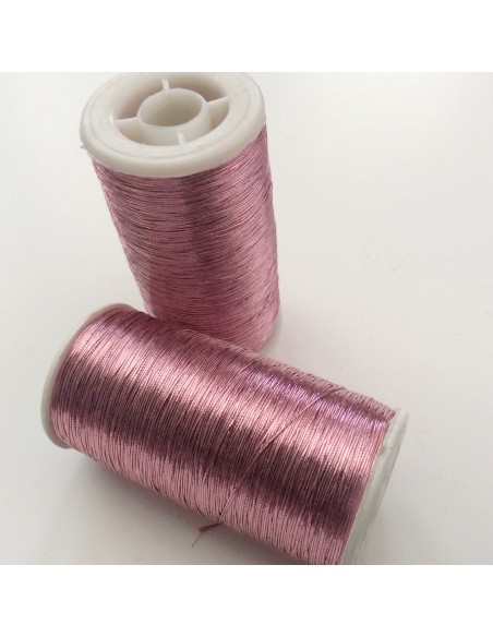 Bobine de fil skalli rose