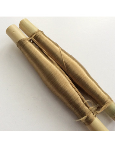 Bobines de fils en soie x2 couleur...