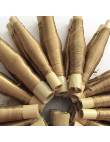 Bobines de fils en soie x2 couleur...