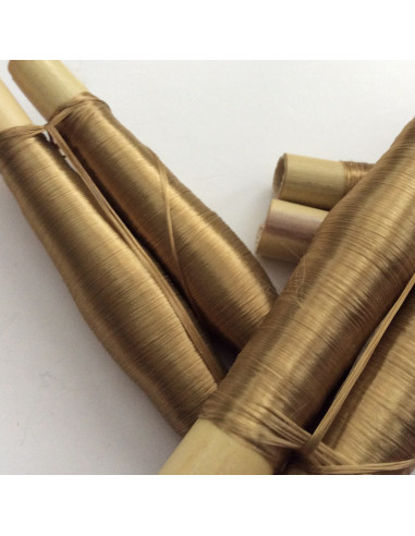 Bobines de fils en soie x2 couleur...