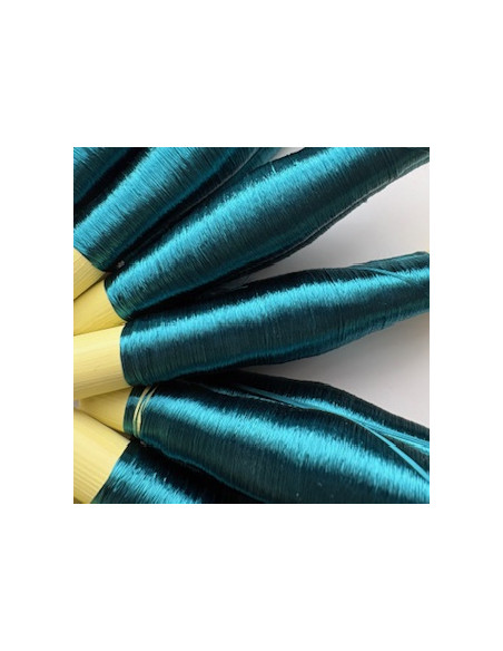 Bobines de fils en soie sabra Bleu Paon