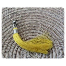 Pompon breloque en Soie de couleur Jaune