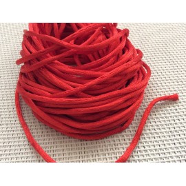 Cordon tressé rouge