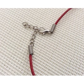 Cordon rouge en cuir pour bijoux 2