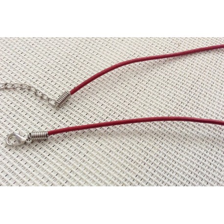 Cordon rouge en cuir pour bijoux Cordon rouge en cuir pour bijoux