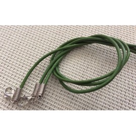 Cordon collier vert en cuir 2