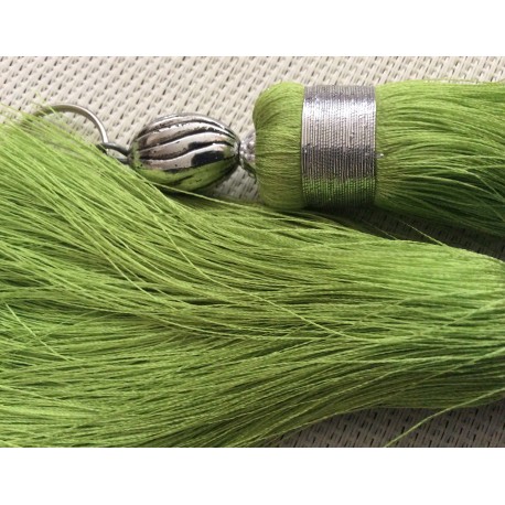 Pompon en soie de couleur Verte