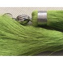 Pompon en soie de couleur Verte