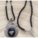 Collier touareg avec agate noire Collier touareg avec agate noire