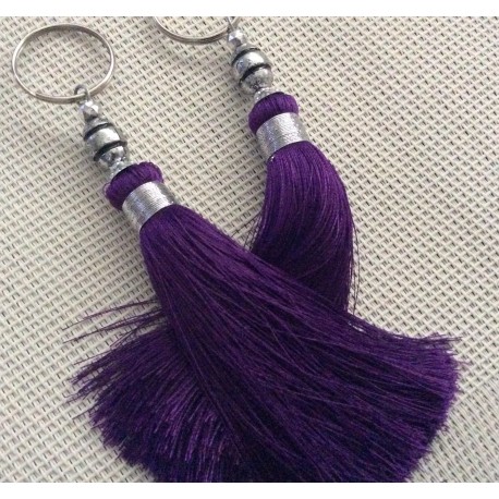 Pompon brelque en Soie de couleur Violet Pompon brelque en Soie de couleur Violet